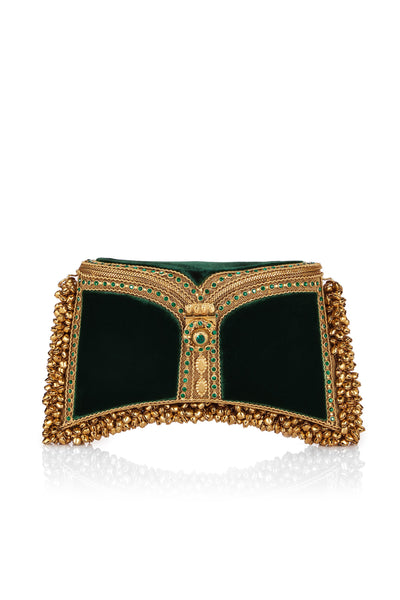 SHOP Mae Cassidy - Introducing the ultimate bejewelled party piece; The Zeenat Jewel Emerald Green Clutch Bag, from our New In "Green with Envy collection. It's the only accessory you'll need. Embellished with hand-placed, light catching, sparkling emerald green crystals contrasted by sumptuous Emerald Green Velvet panels. 
