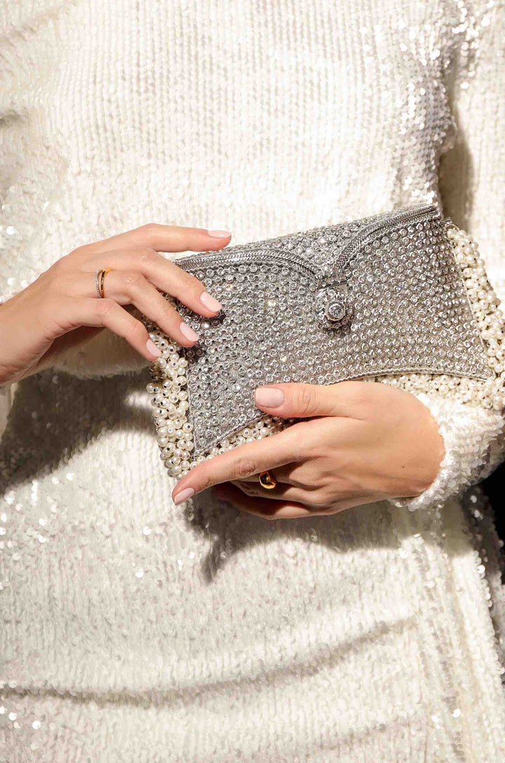 アクセサリー Eryy 1PORTRAITCROPcopy_720x.jpg?v=